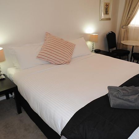 Norwood House Motel & Receptions Mornington Extérieur photo