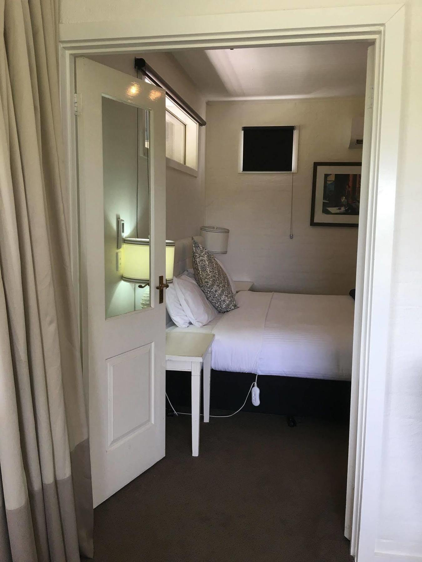 Norwood House Motel & Receptions Mornington Extérieur photo