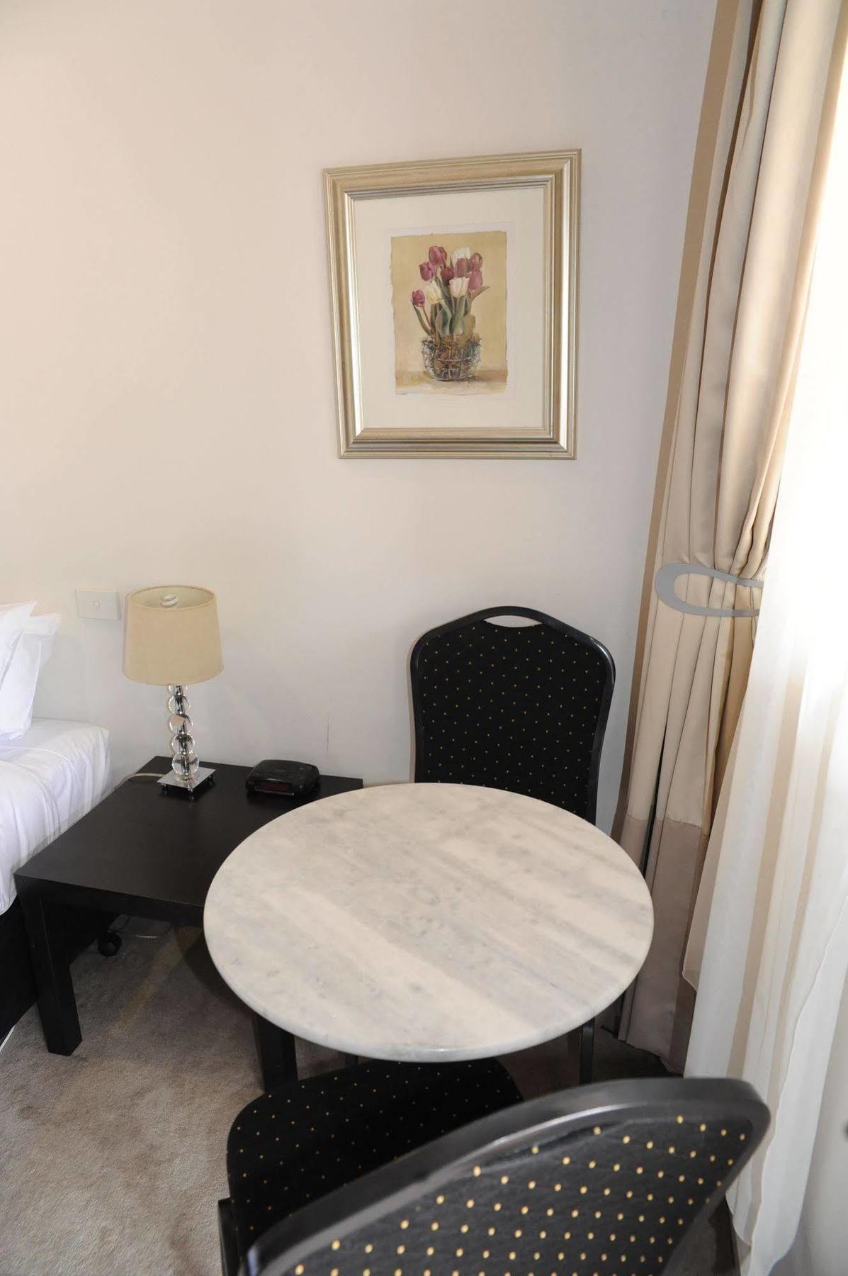 Norwood House Motel & Receptions Mornington Extérieur photo